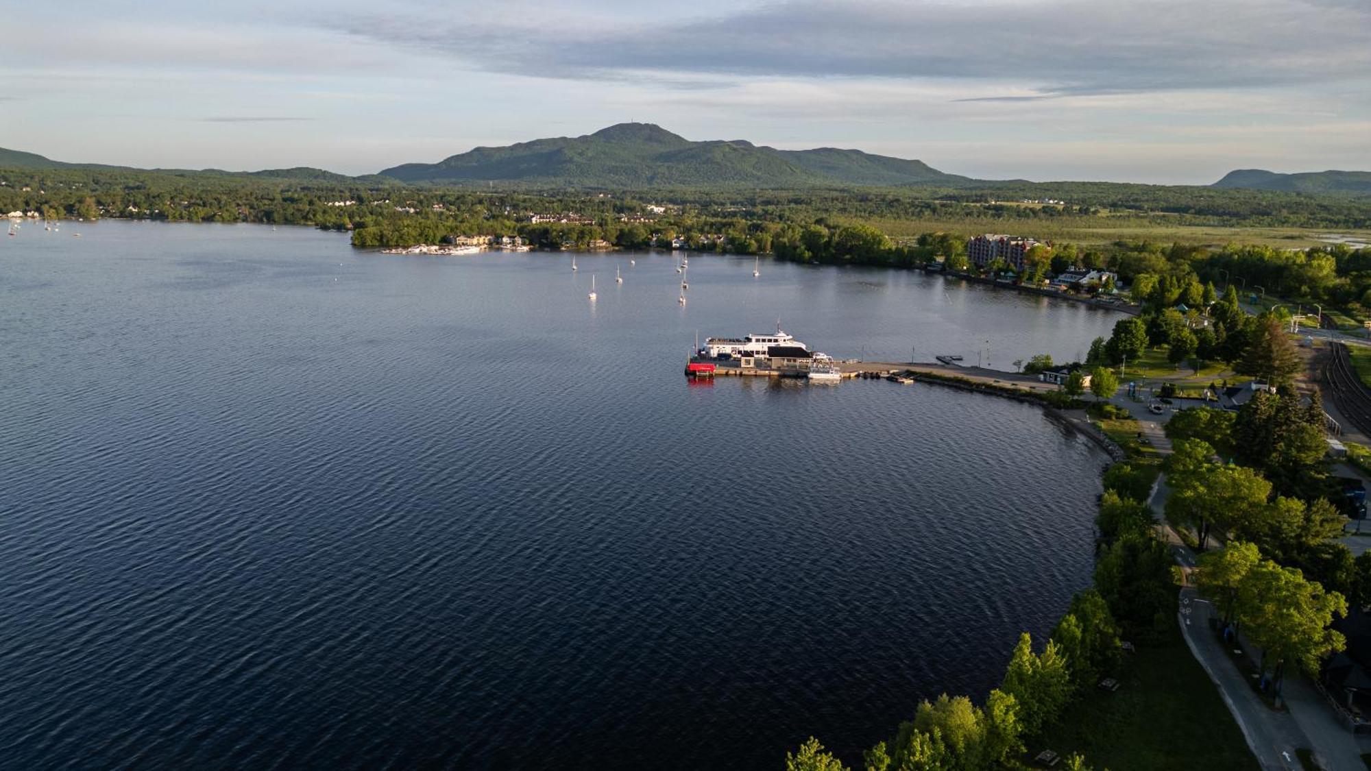 Hotel - Experience - Quartier Des Marinas Magog Buitenkant foto